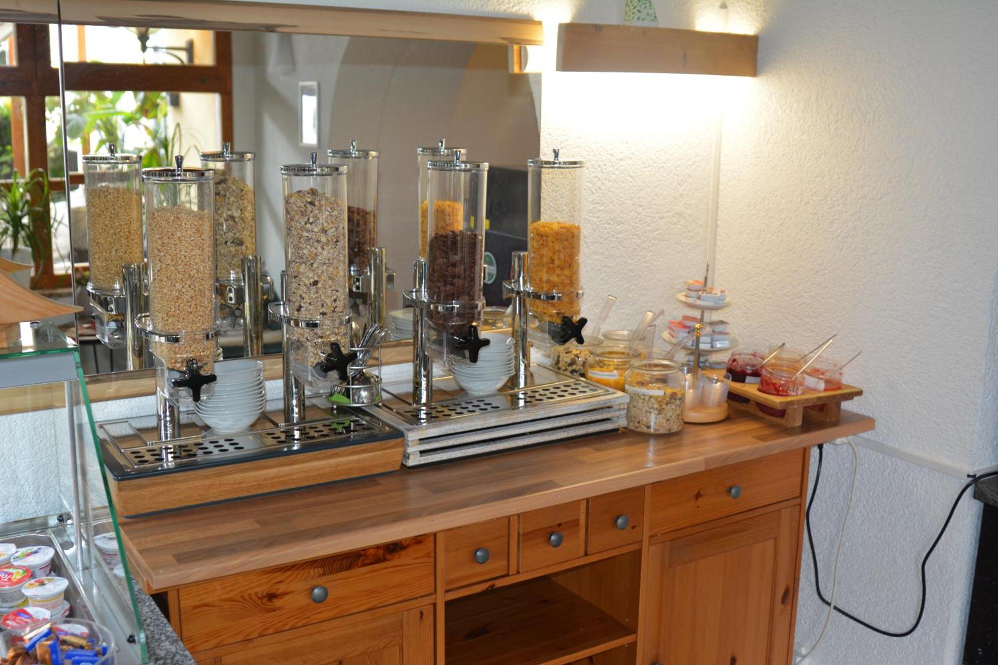 Hotel-Gasthof Zur Rose Weissenhorn Luaran gambar