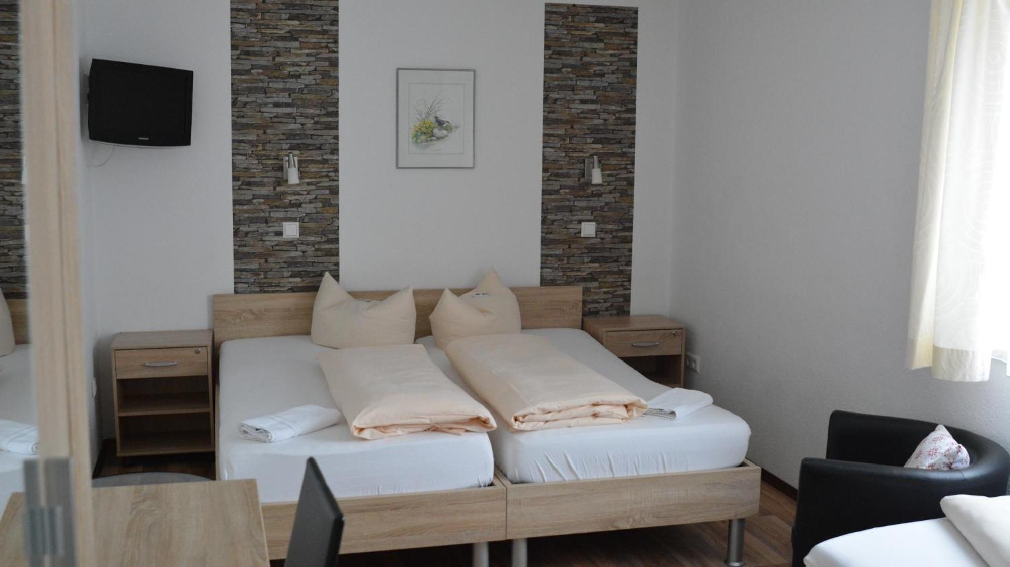 Hotel-Gasthof Zur Rose Weissenhorn Bilik gambar