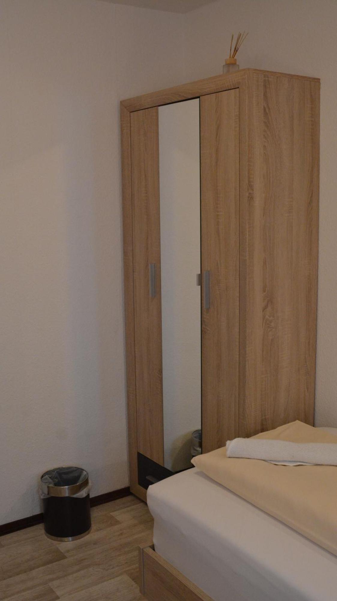 Hotel-Gasthof Zur Rose Weissenhorn Bilik gambar