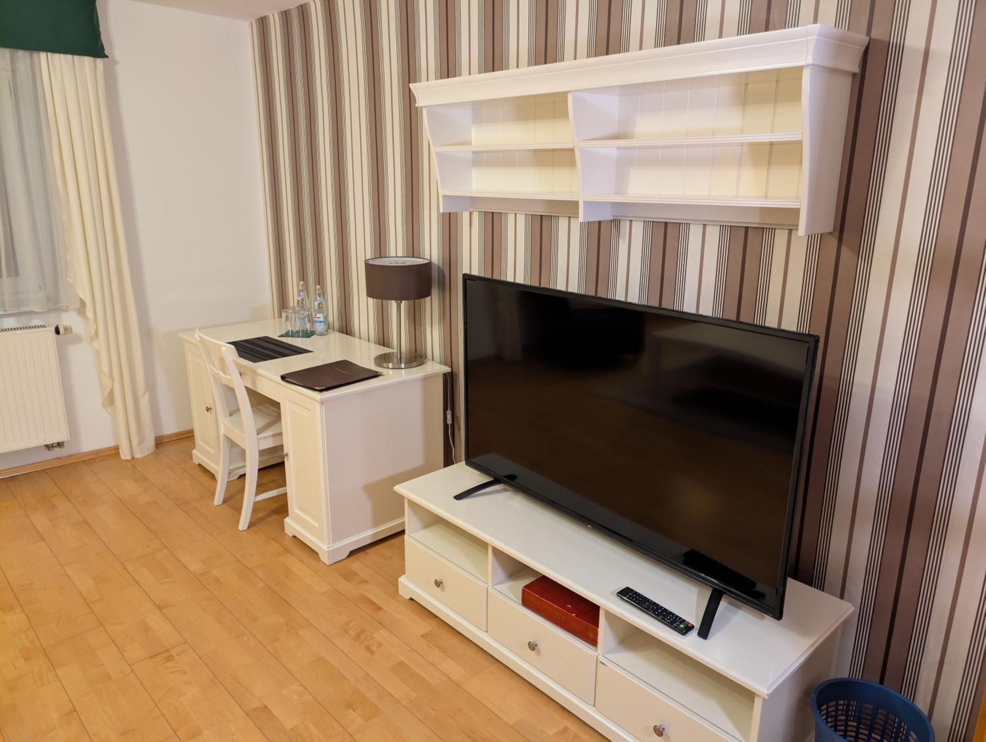 Hotel-Gasthof Zur Rose Weissenhorn Bilik gambar