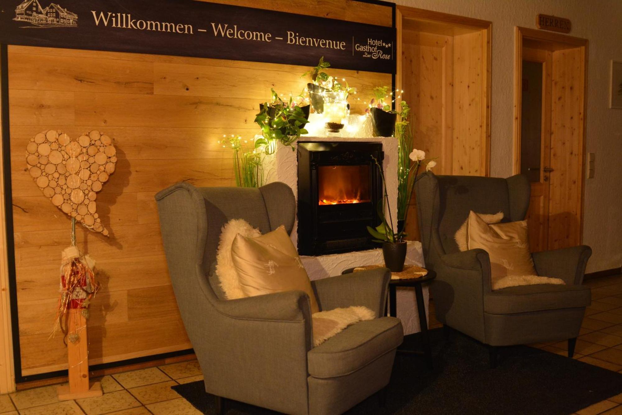 Hotel-Gasthof Zur Rose Weissenhorn Luaran gambar